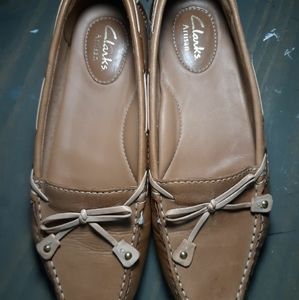 Clark's artisan tan driving moc loafer sz 6 1/2
